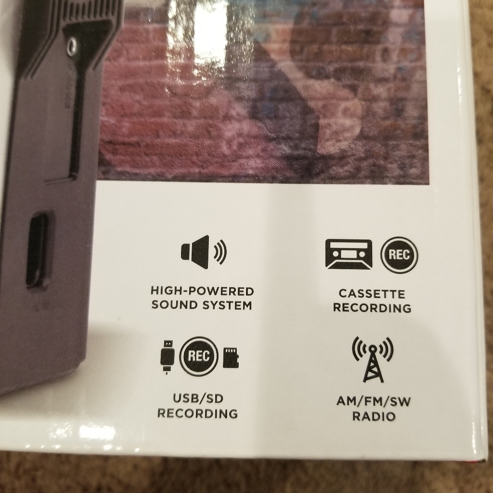 Retro Rocker with Bluetooth - Picture 2 of 3
